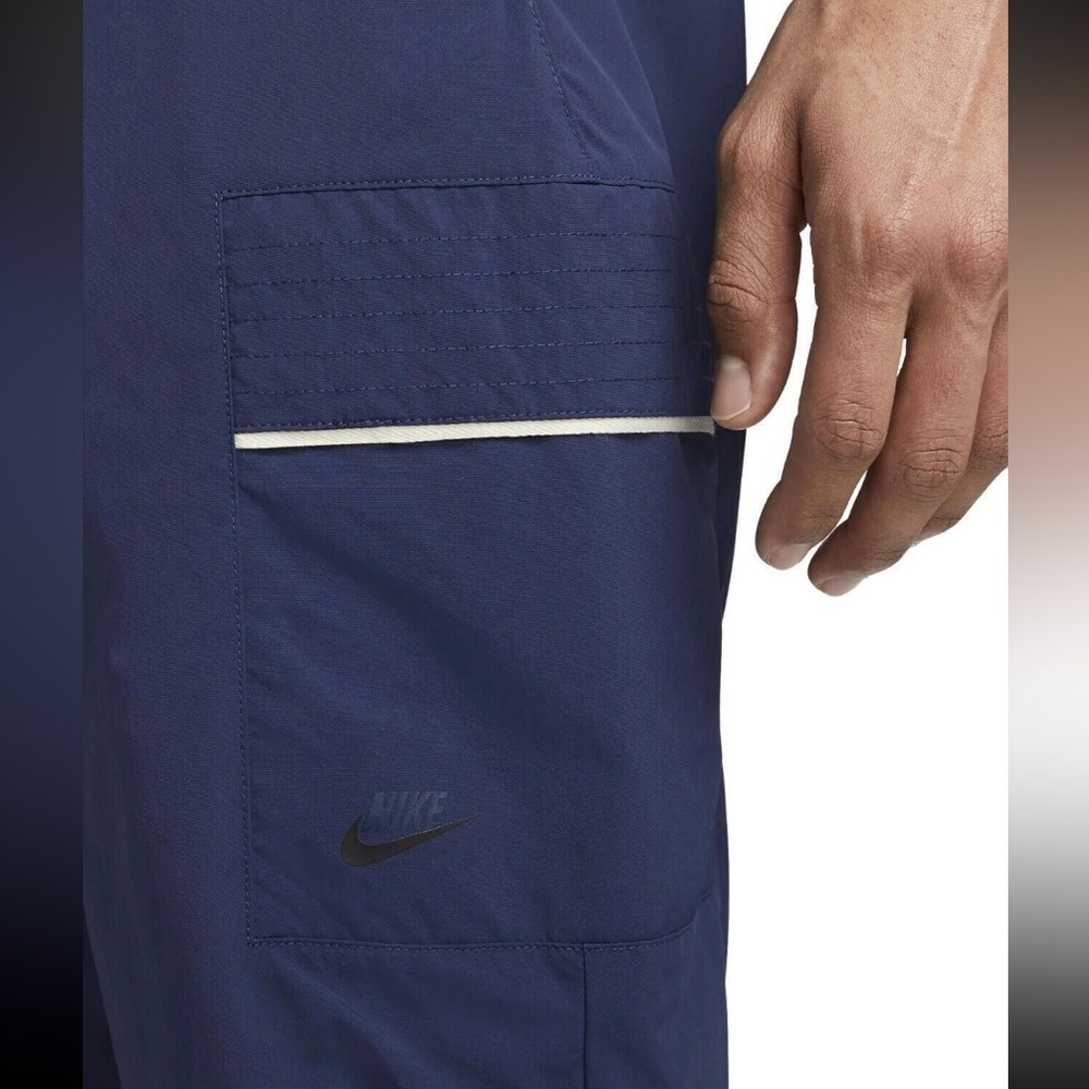 Nike Sportswear Style
Essentials Men's Unlined
Utility Pants (Navy/Sail) $120 - Picture 2 of 10